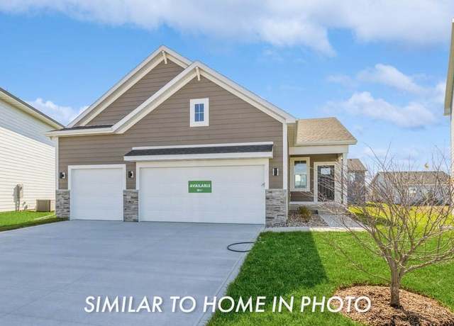 Property at 1404 S 91st St, West Des Moines, IA 50263, 4 beds, 3 baths