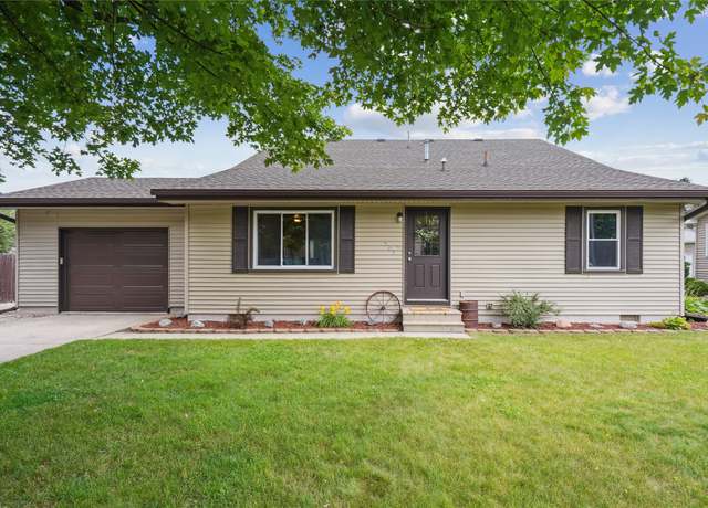 Property at 301 Maple Ave, Nevada, IA 50201, 2 beds, 2 baths