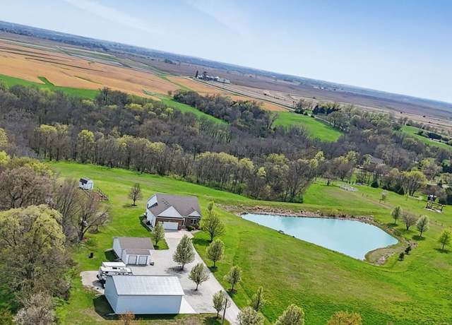 Property at 2176 148th St, Winterset, IA 50273, 3 beds, 2.5 baths