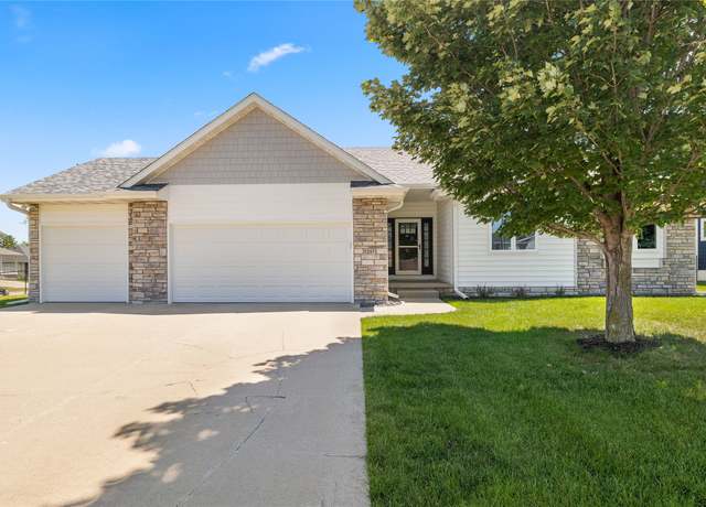Property at 1217 NW Morningside Ct, Grimes, IA 50111, 5 beds, 3 baths