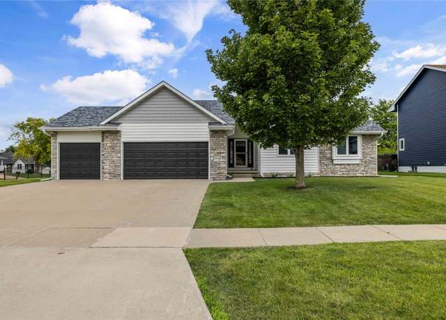 Property at 1217 NW Morningside Ct, Grimes, IA 50111, 5 beds, 3 baths