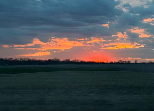 Property at 814 4th Ct NW, Bondurant, IA 50035