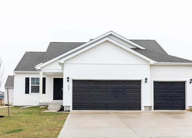 Property at 1065 Waukee Ave, Waukee, IA 50263, 4 beds, 2.5 baths