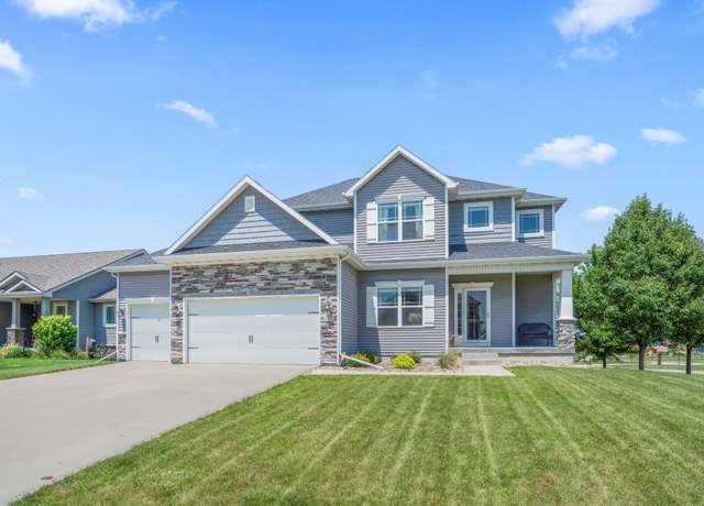 Property at 395 NE Fox Run Trl, Waukee, IA 50263, 5 beds, 3.5 baths