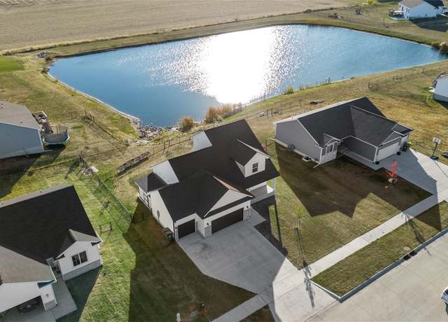 Property at 421 Springer Ct, Madrid, IA 50156, 4 beds, 2.5 baths