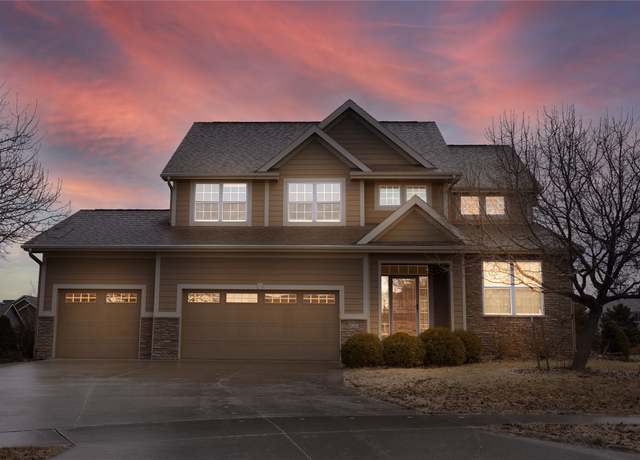 Property at 835 SE Bell Ct, Waukee, IA 50263, 5 beds, 3.5 baths