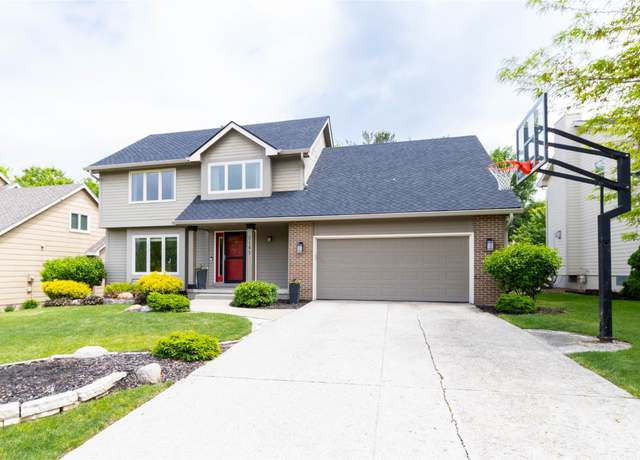 Property at 2141 NW 139th St, Clive, IA 50325, 5 beds, 3.5 baths