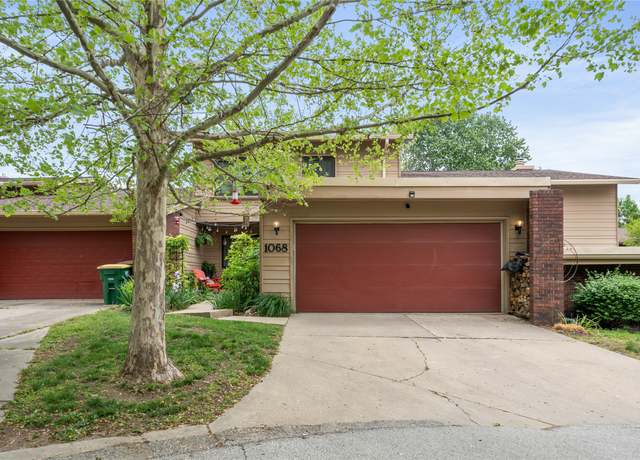 Property at 1068 Woodland Park Dr, West Des Moines, IA 50266, 3 beds, 3.5 baths
