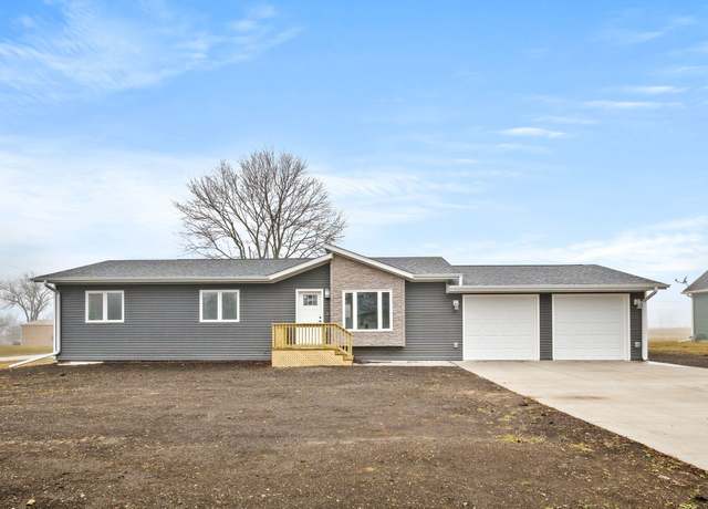 Property at 412 Sheridan St, Menlo, IA 50164, 3 beds, 2 baths