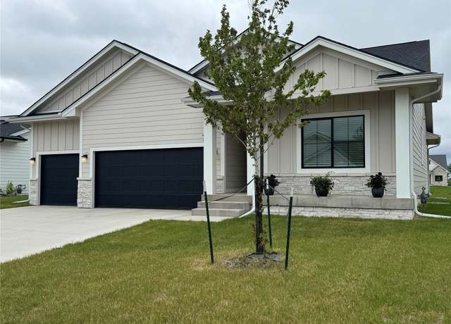 Property at 75 NW Ashley Ct, Waukee, IA 50263, 5 beds, 3 baths