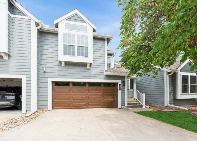 Property at 2405 81st Cir, Urbandale, IA 50322, 2 beds, 3.5 baths