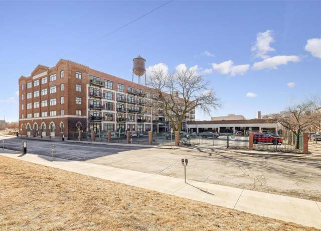 Property at 100 Market St #516, Des Moines, IA 50309, 2 beds, 2 baths