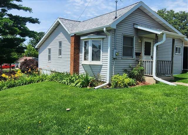 Property at 508 S Elm St, Toledo, IA 52342, 1 bed, 1 bath