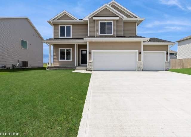 Property at 136 Creekside Dr, Bondurant, IA 50035, 4 beds, 2.5 baths