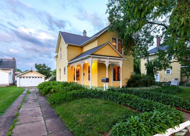 Property at 222 Clinton St, Boone, IA 50036, 4 beds, 2 baths