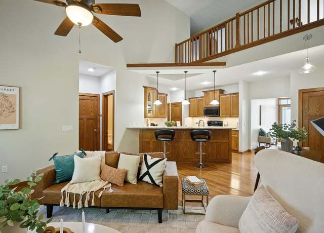 Property at 9561 Coneflower Ln, Johnston, IA 50131, 3 beds, 3 baths