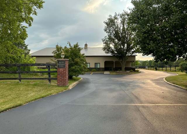 Property at 3350 SE 82nd St, Runnells, IA 50237, 1 bed