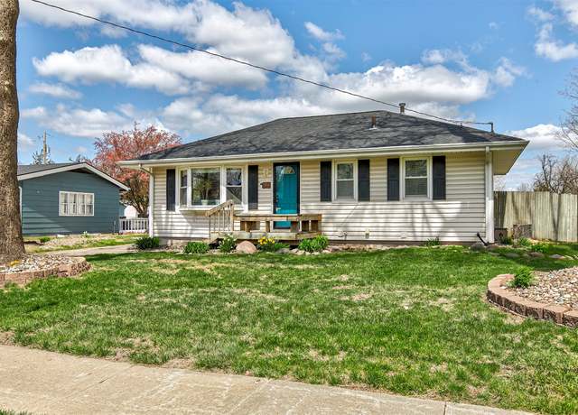 Property at 175 Northview Dr, Waukee, IA 50263, 5 beds, 2 baths