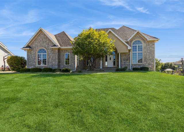 Property at 1319 NE 31st St, Ankeny, IA 50021, 4 beds, 3.5 baths