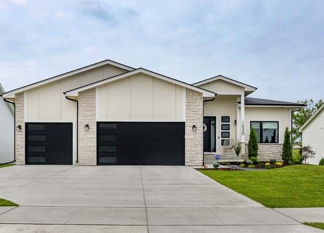 Property at 1030 Harrington Way, Waukee, IA 50263, 5 beds, 3 baths