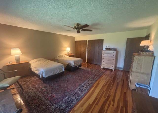 Property at 14157 Green Dr, Perry, IA 50220, 3 beds, 2 baths