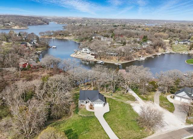Property at 4887 Panorama Dr, Panora, IA 50216, 4 beds, 3 baths