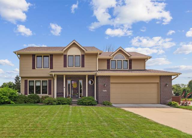 Property at 9318 Goodman Cir, Urbandale, IA 50322, 3 beds, 2.5 baths