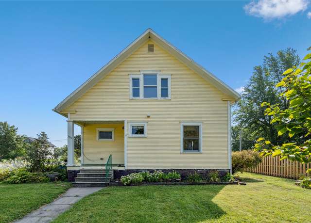 Property at 500 Tama St, Slater, IA 50244, 2 beds, 1.5 baths