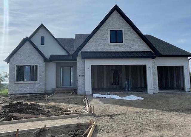 Property at 8109 Buckley St, Johnston, IA 50131, 4 beds, 3.5 baths