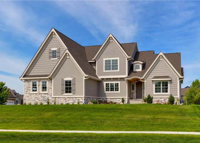 Property at 512 SW Camden Dr, Ankeny, IA 50023, 5 beds, 3.5 baths