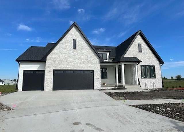 Property at 8236 Mahon Ct, Johnston, IA 50131, 5 beds, 3.5 baths