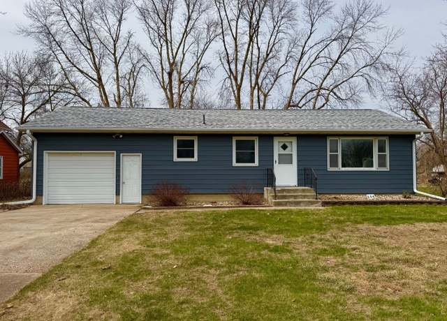 Property at 104 3rd St S, Dakota City, IA 50529, 2 beds, 1 bath