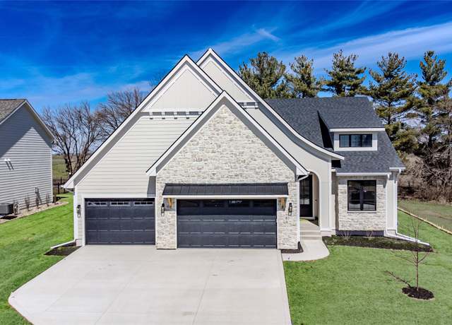 Property at 85 NW Wilder Ct, Waukee, IA 50263, 4 beds, 3.5 baths