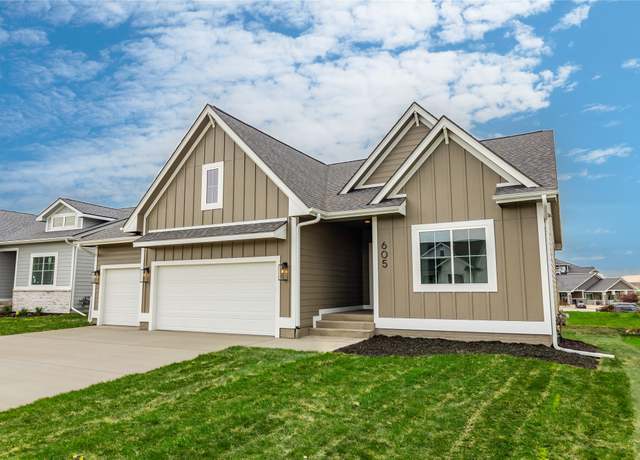 Property at 605 Dolce Ct, West Des Moines, IA 50266, 4 beds, 3 baths