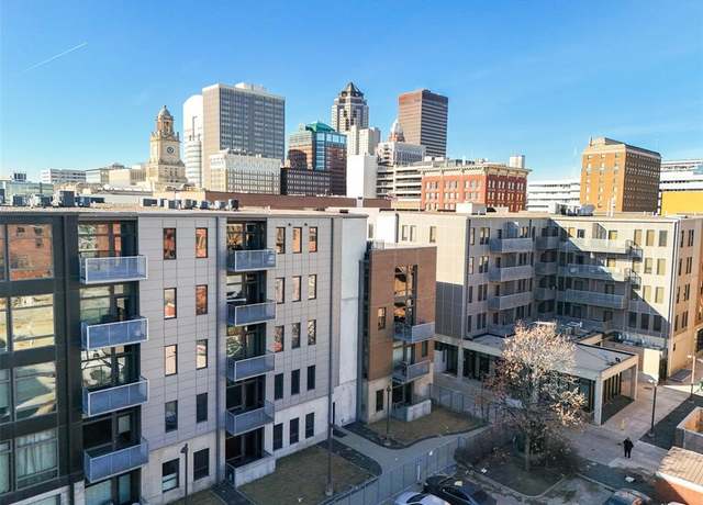 Property at 119 4th St #102, Des Moines, IA 50309, 2 beds, 2 baths