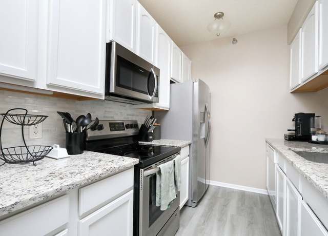 Property at 1116 NE 5th Ln Unit E14, Ankeny, IA 50021, 2 beds, 2 baths