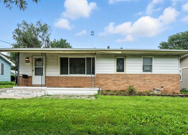 Property at 2608 Grandview Ave, Des Moines, IA 50317, 3 beds, 2 baths