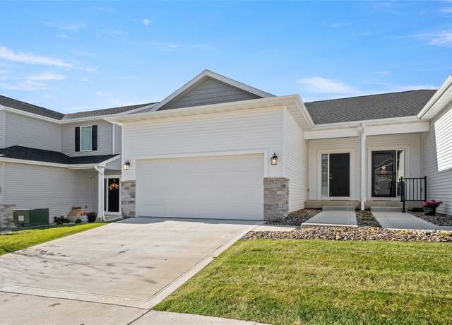 Property at 54 Keeneland Ct, Pleasant Hill, IA 50327, 3 beds, 2.5 baths