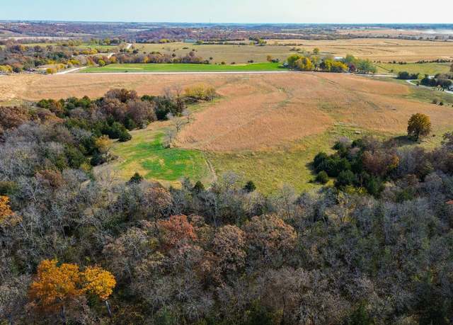 Property at 2 Hogback Bridge Rd, Earlham, IA 50072
