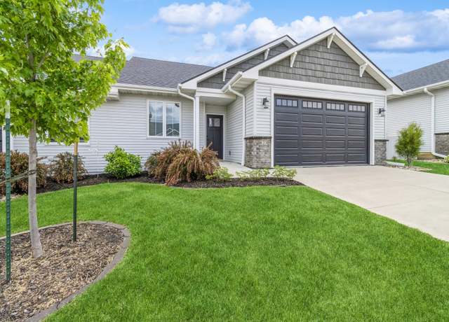 Property at 823 Trail Ridge Rd, Indianola, IA 50125, 3 beds, 3 baths