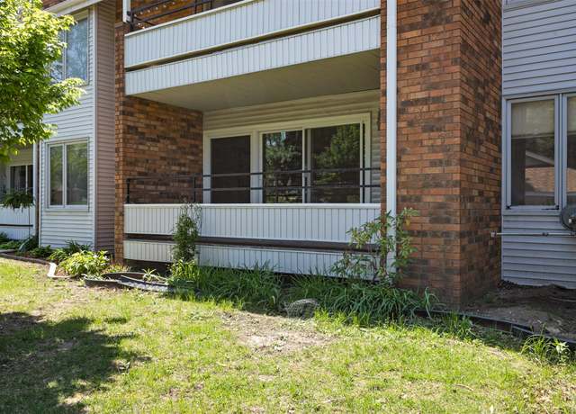 Property at 1100 50th St #2106, West Des Moines, IA 50266, 2 beds, 2 baths