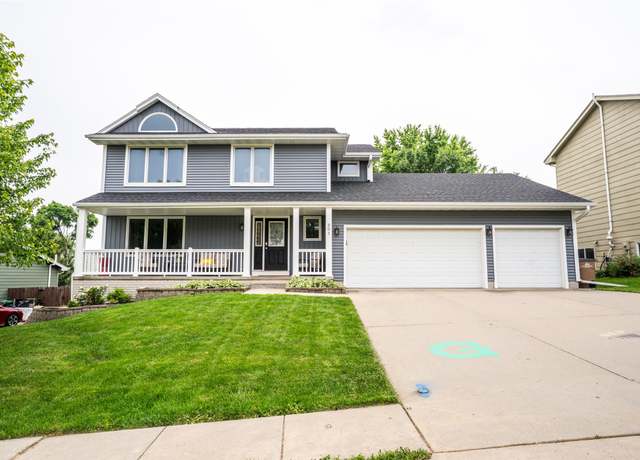 Property at 301 W Maple St, Runnells, IA 50237, 6 beds, 3.5 baths