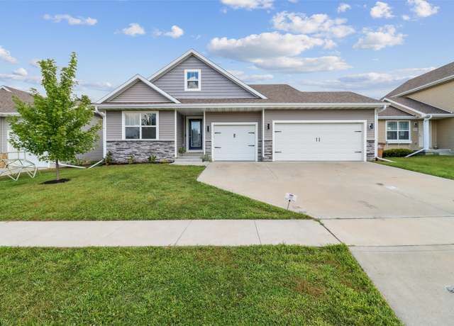 Property at 2013 2nd St SW, Altoona, IA 50009, 3 beds, 2 baths