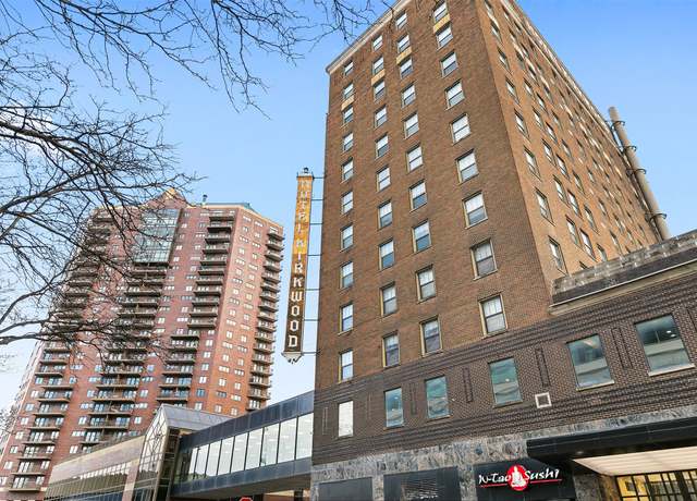 Property at 400 Walnut St #305, Des Moines, IA 50309, 2 beds, 2 baths