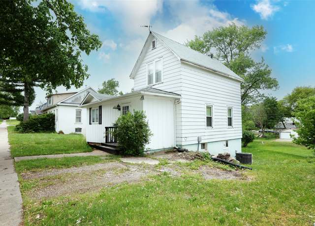 Property at 109 Greene St, Boone, IA 50036, 2 beds, 1 bath
