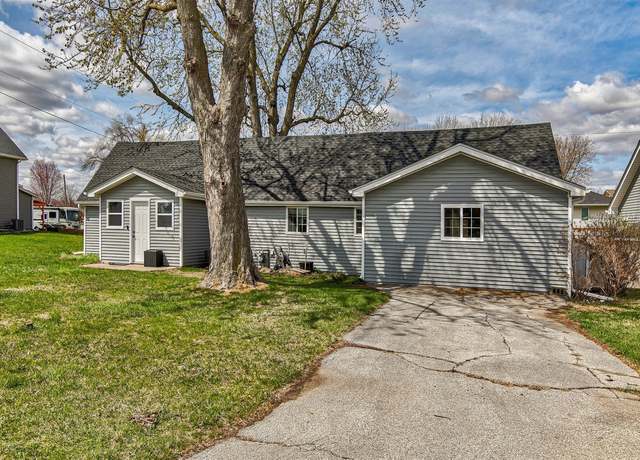 Property at 304 SE Ewing St, Grimes, IA 50111, 3 beds, 2 baths