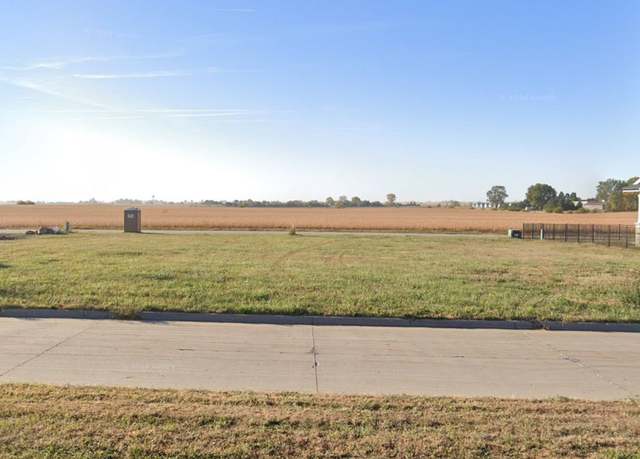 Property at 510 Sycamore St, Dallas Center, IA 50063