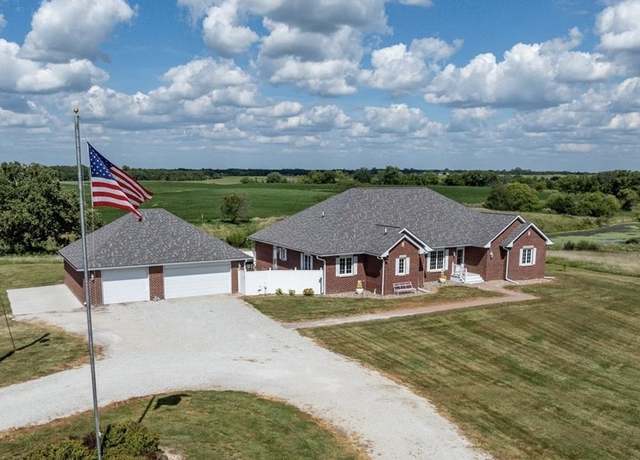 Property at 48724 18th Trl, Chariton, IA, 3 beds, 3 baths