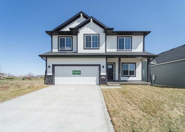 Property at 1416 S 91st St, West Des Moines, IA 50266, 4 beds, 2.5 baths
