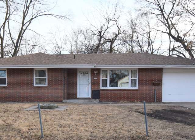 Property at 1551 E Court Ave, Des Moines, IA 50316, 3 beds, 1.5 baths